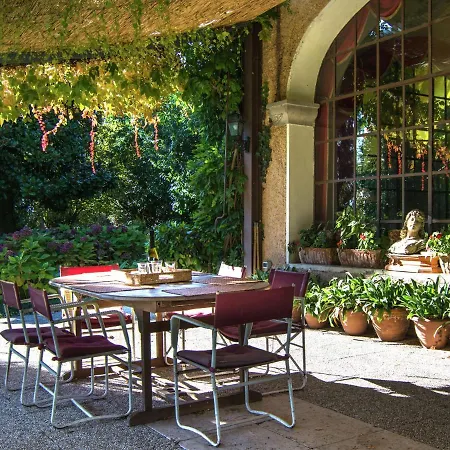 Ferienhaus Monumental Mansion In Crespignaga With Swimming Pool Maser